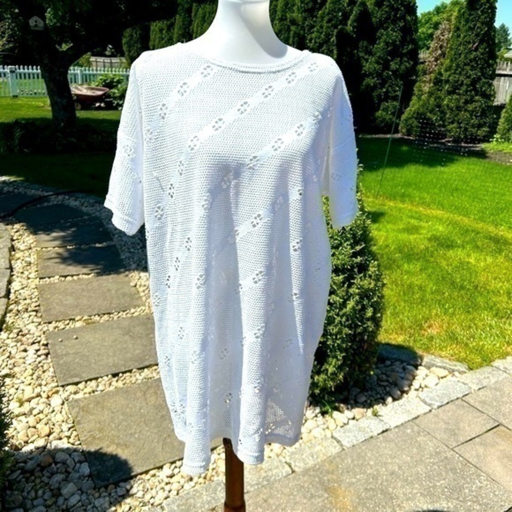 Cheryl Mills crochet white short sleeve cover-up dress